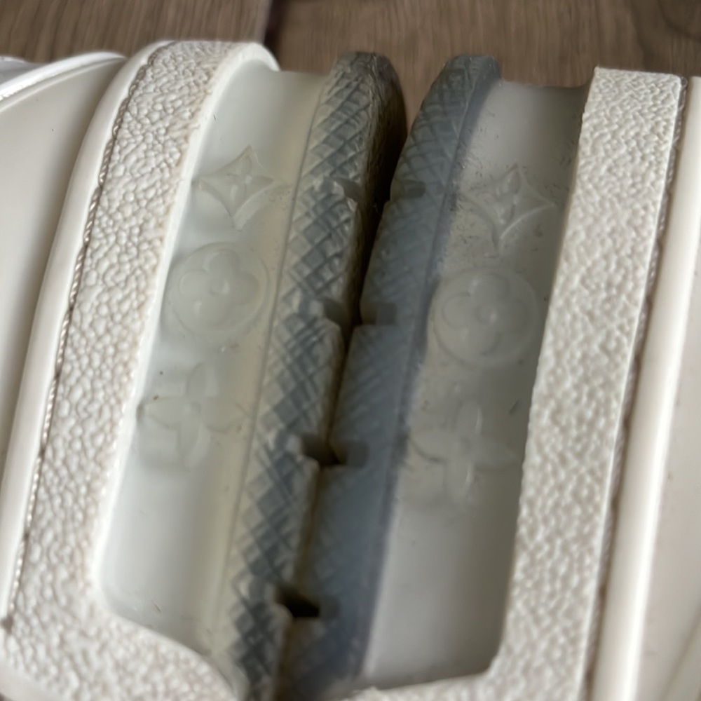 Louis Vuitton Sneakers 👟 - Picture 13 of 13